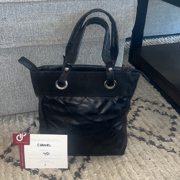 🖤 Chanel Biarritz Quilted Tote Bag - Picture 2 of 16